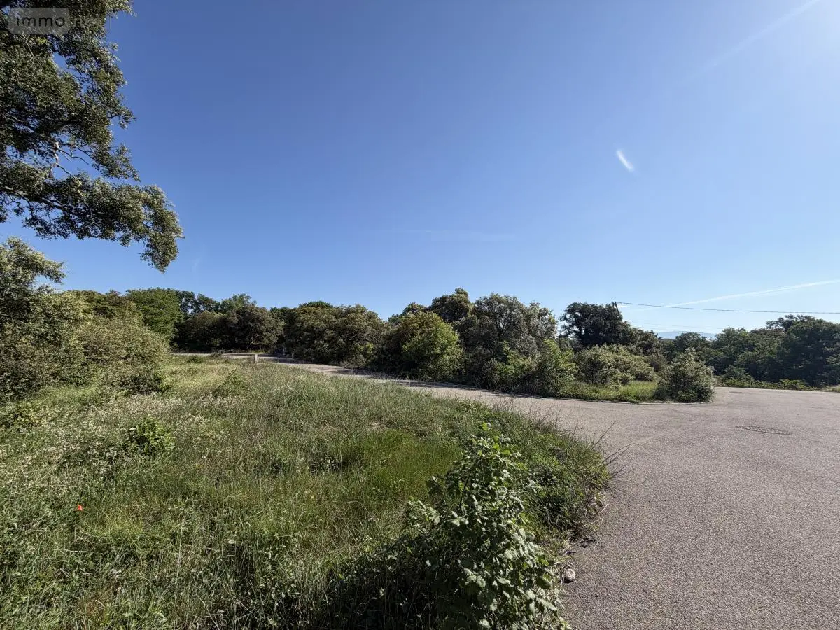 Terrain a batir a vendre Grignan 26230 Drôme 26 196500 euros 26060-836 001