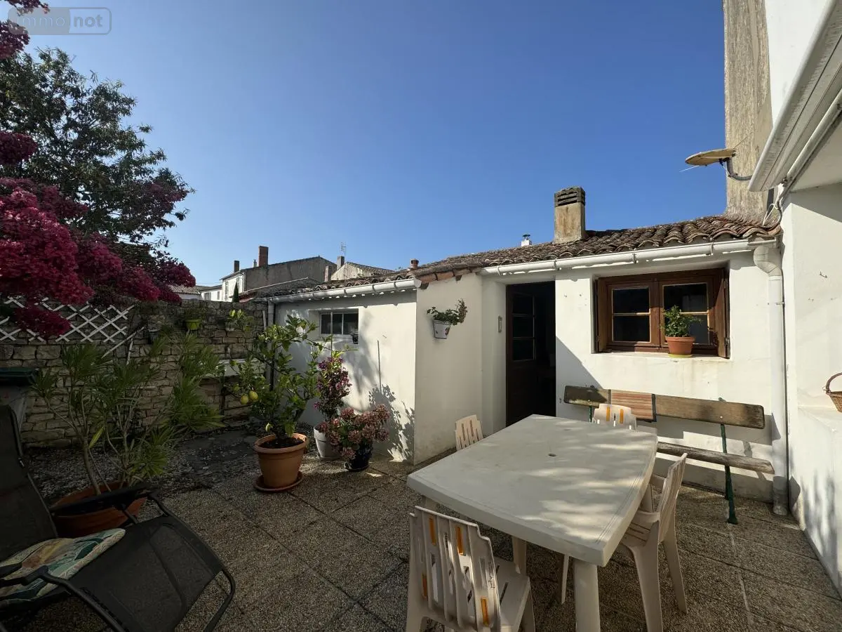 Maison a vendre Sainte-Marie-de-Ré 17740 Charente-Maritime 17 117 m2 5 pièces 477000 euros 17018-1095 001