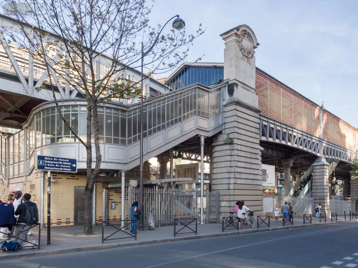 Fonds et murs commerciaux a vendre Paris 15e Arrondissement 75015 Paris 75 121 m2 5 pièces 779000 euros 75022-903 001