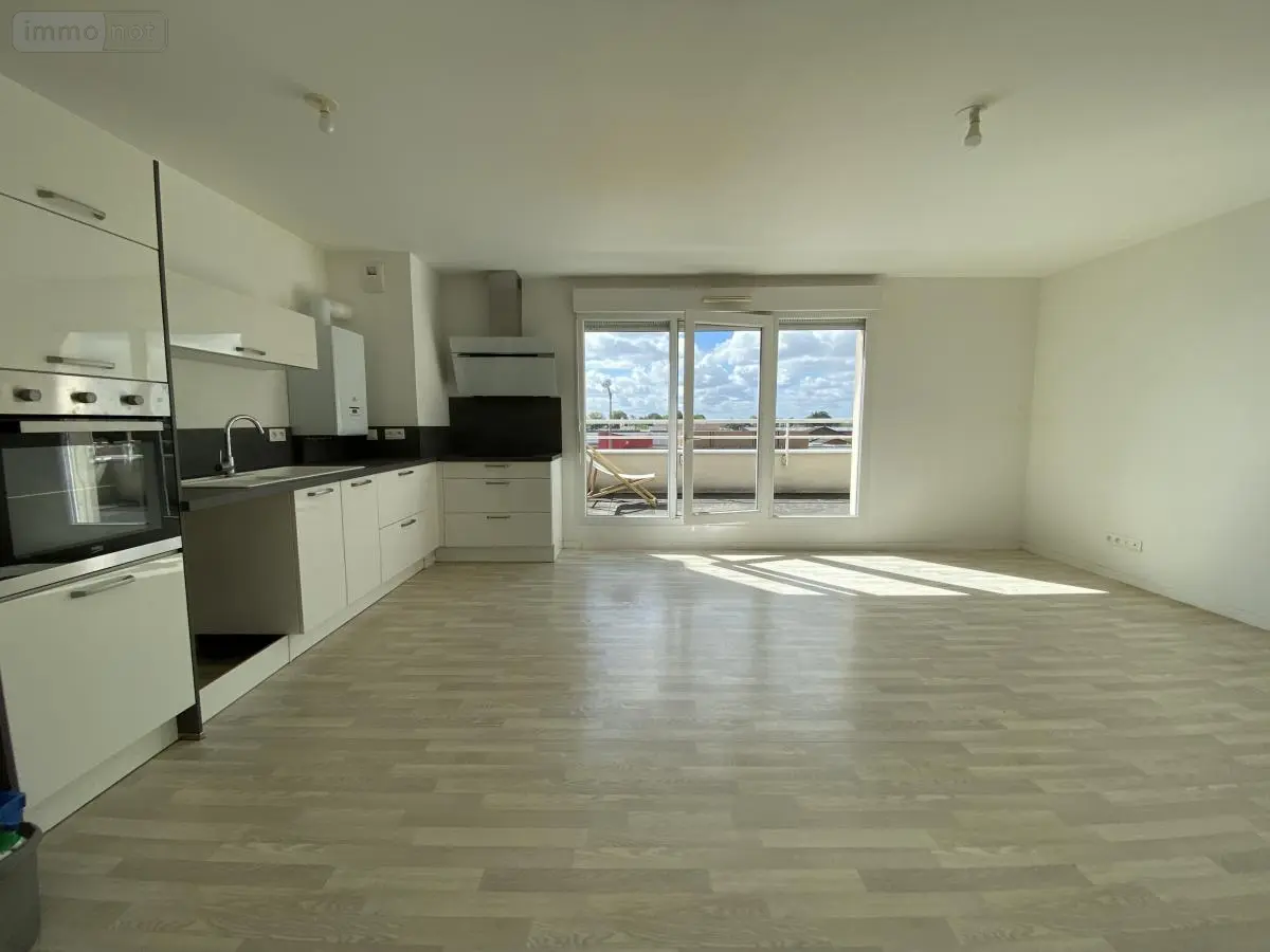 Location appartement Canteleu 76380 Seine-Maritime 76 79 m2 4 pièces 900 euros 76009-L372 001