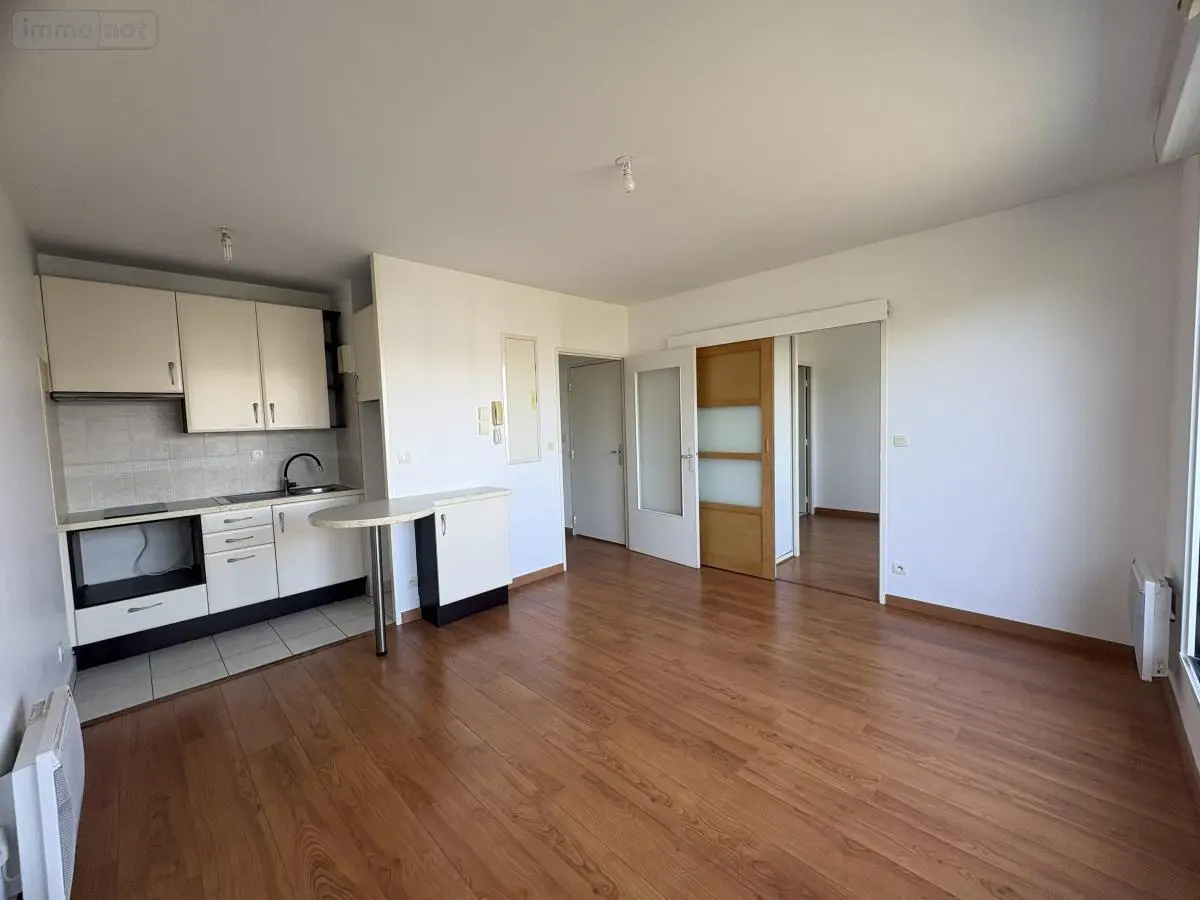 Location appartement Bouguenais 44340 Loire-Atlantique 44 32 m2 2 pièces 610 euros 44039-L332 001