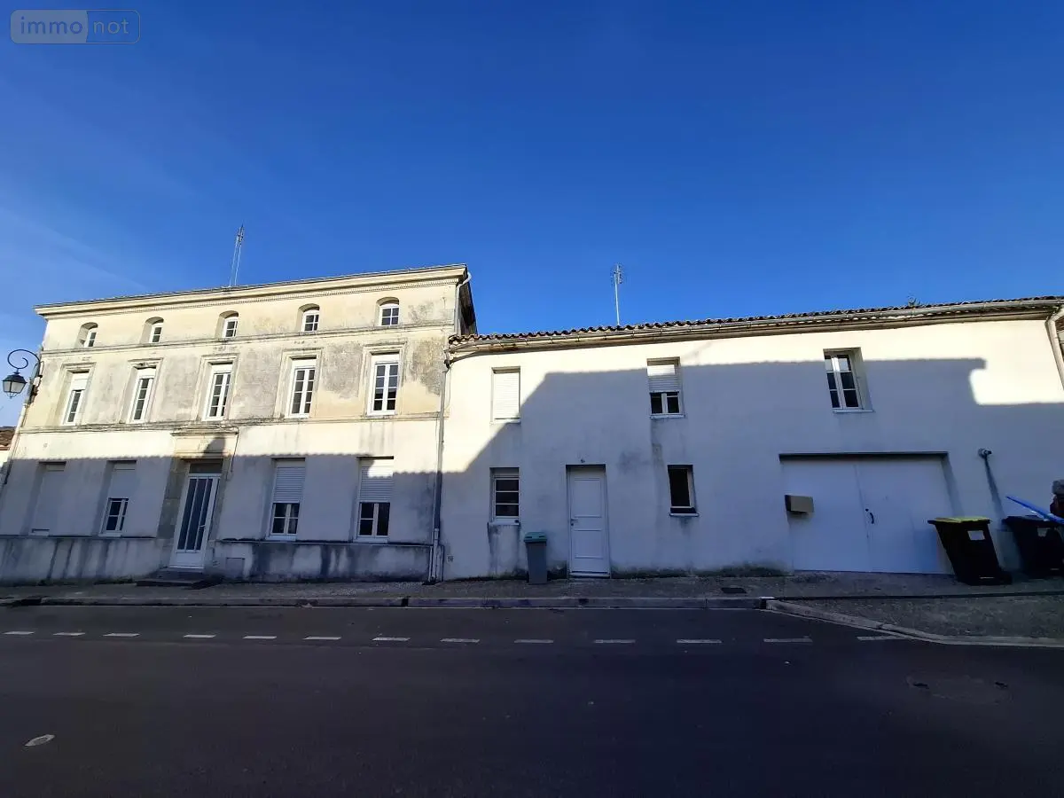 Maison a vendre Pons 17800 Charente-Maritime 17 142 m2 7 pièces 124854 euros 17111-718 001