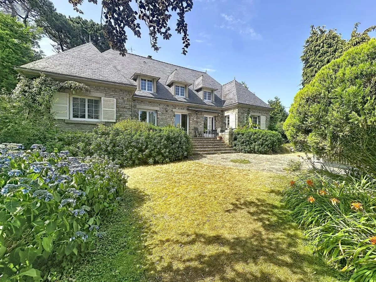 Maison a vendre Larmor-Plage 56260 Morbihan 56 259 m2 9 pièces 1120320 euros 56079-1626 001