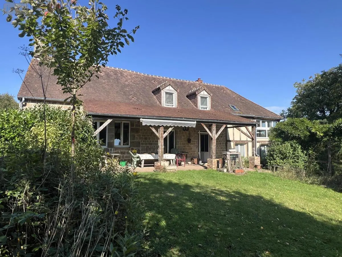 Maison a vendre Saint-Martin-l'Aiguillon 61320 Orne 61 125 m2 5 pièces 241000 euros 61044-2065 001