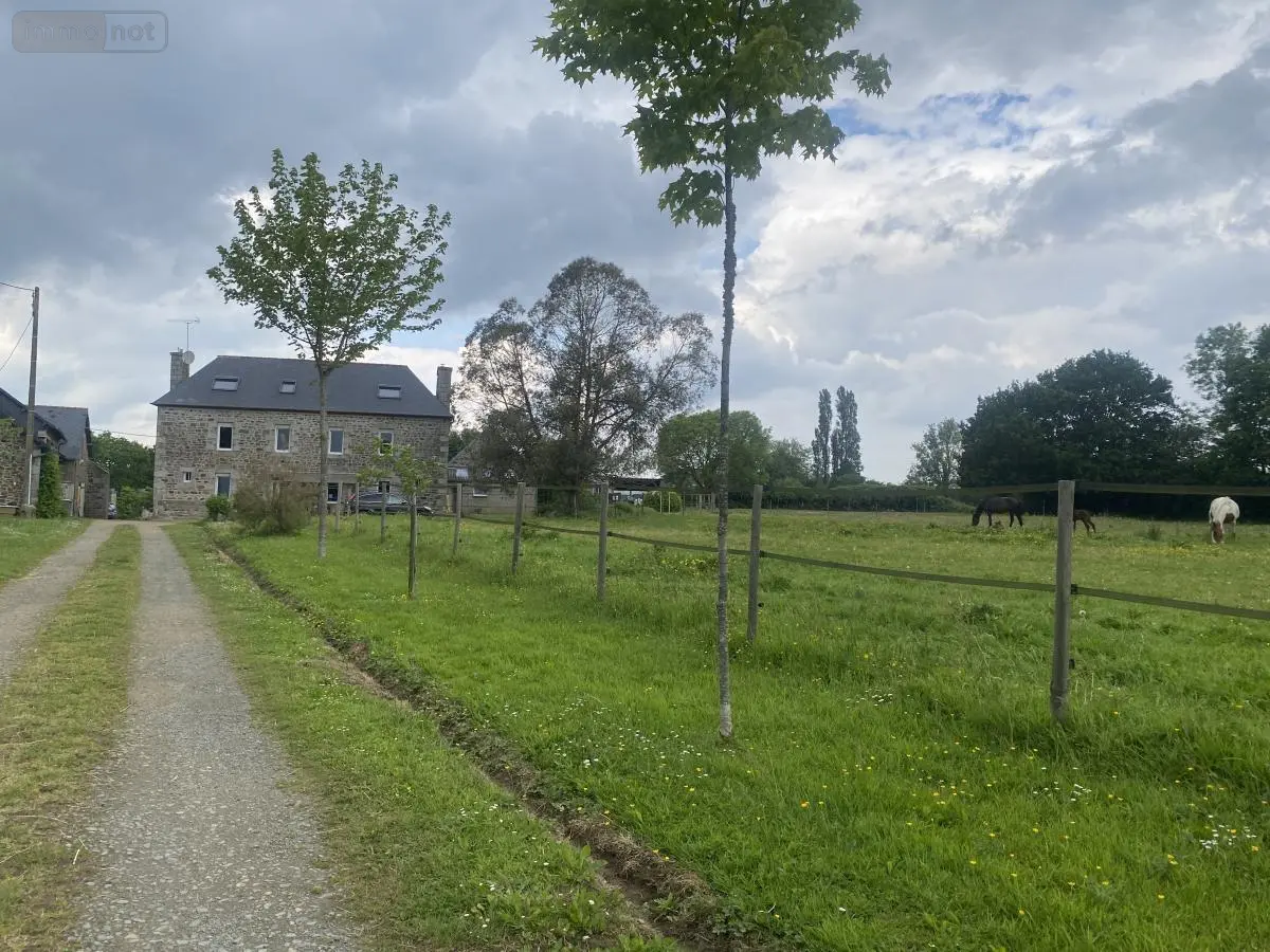Maison a vendre Saint-Clet 22260 Côtes-d'Armor 22 210 m2 519750 euros 22079-866 001