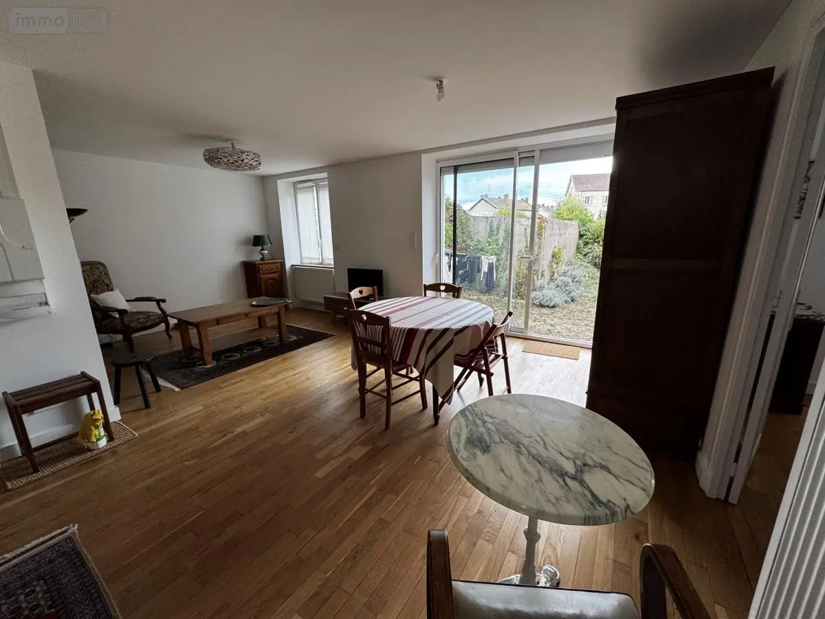 Location appartement Dole 39100 Jura 39 59 m2 3 pièces 790 euros 39033-L629 001