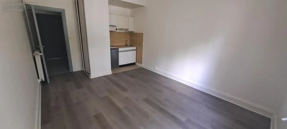 Location appartement Amiens 80000 Somme 80 25 m2 1 pièce 445 euros 80004-L276 001