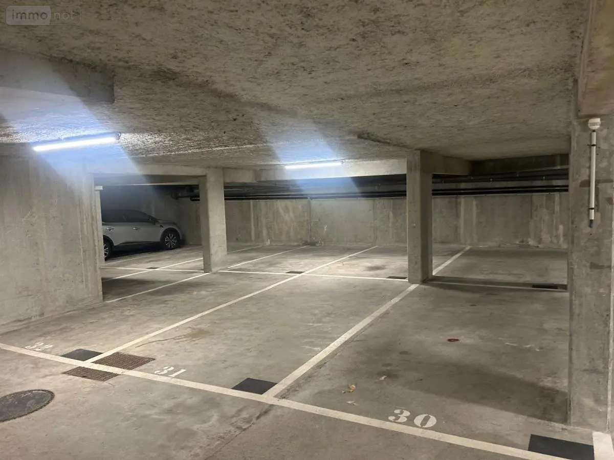 Location garage et parking Rouen 76000 Seine-Maritime 76 20 m2 160 euros 76009-L379 001
