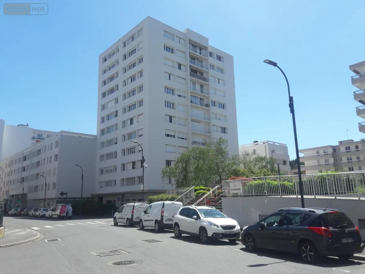 Location appartement Cusset 03300 Allier 03 74 m2 4 pièces 765 euros 03019-L114 001