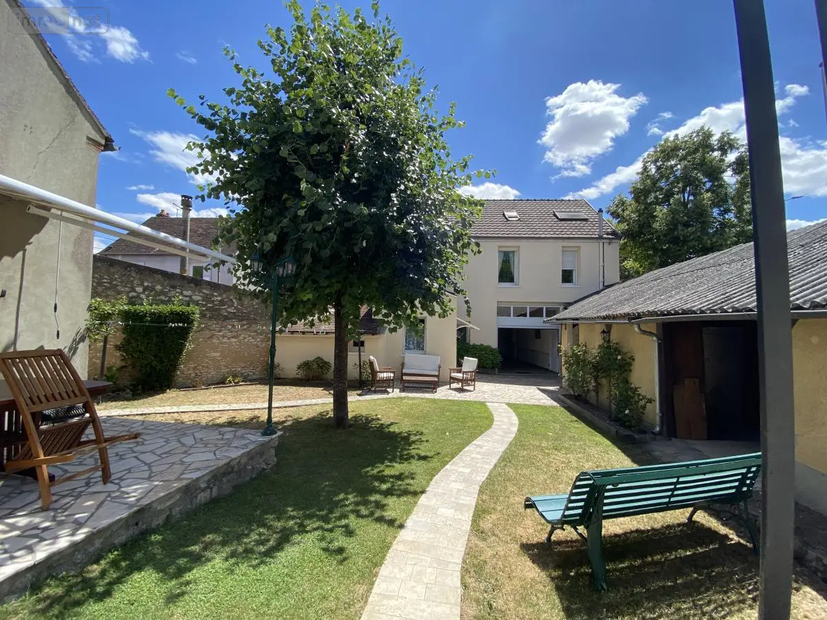 Maison a vendre Montargis 45200 Loiret 45 168 m2 9 pièces 334700 euros 45052-1565 001