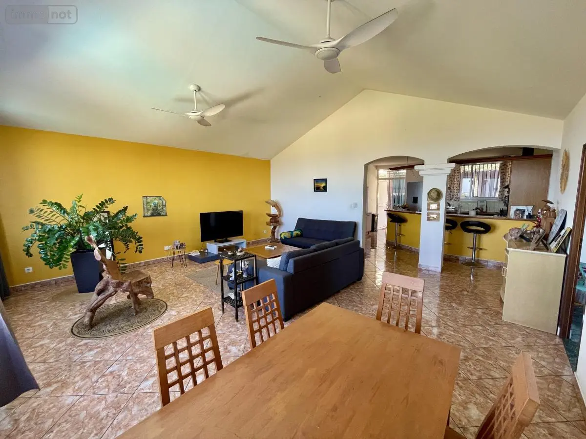Appartement a vendre Saint-Paul 97460 La Réunion 974 132 m2 4 pièces 335900 euros 97409-272 001