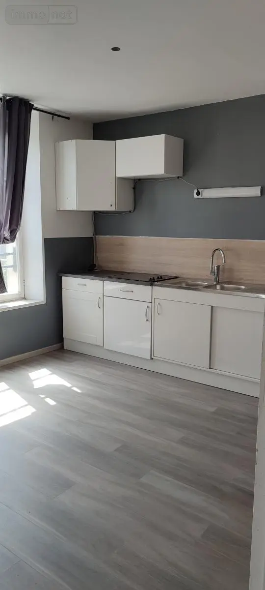 Location appartement Châlons-en-Champagne 51000 Marne 51 37 m2 1 pièce 397 euros 51084-L594 001