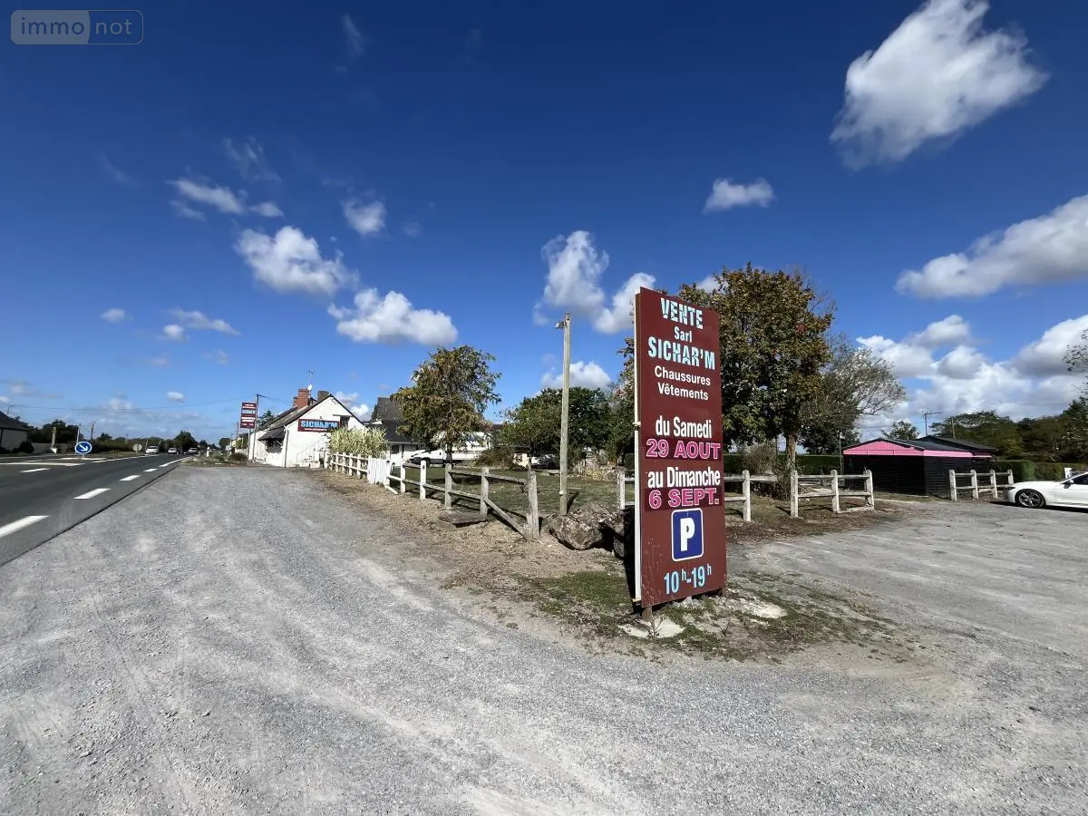 Fonds et murs commerciaux a vendre Saint-Germain-des-Prés 49170 Maine-et-Loire 49 320 m2 276672 euros 49019-3575 001