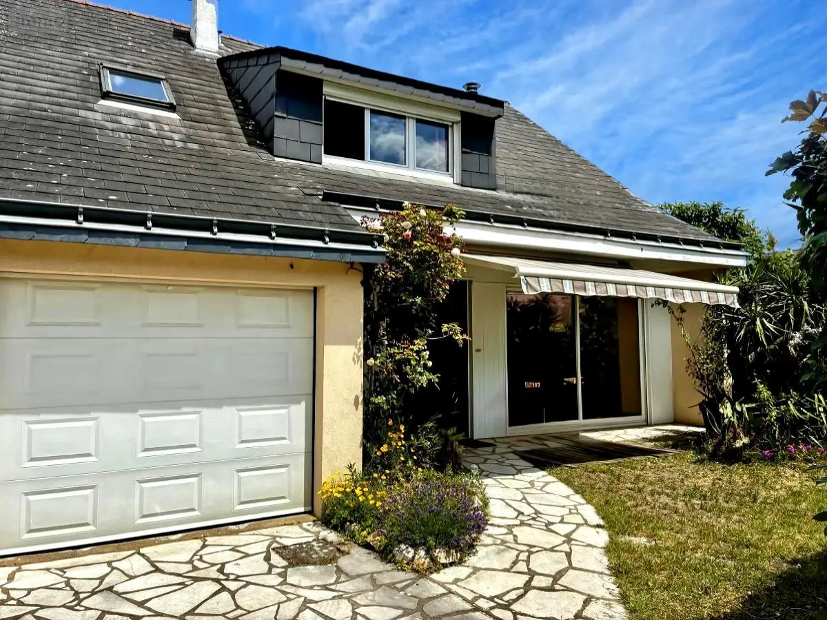 Maison a vendre Angers 49000 Maine-et-Loire 49 123 m2 6 pièces 373860 euros 49031-2838 001