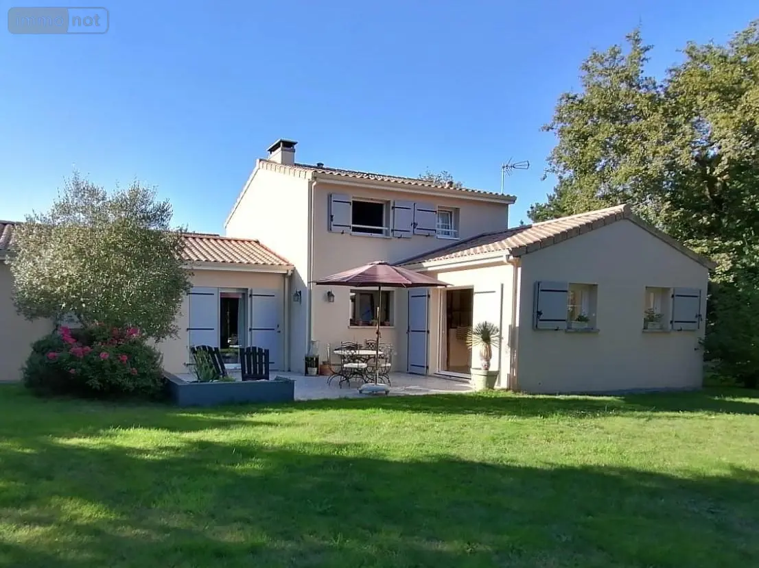 Maison a vendre Pornic 44210 Loire-Atlantique 44 138 m2 8 pièces 498000 euros 44086-1407 001
