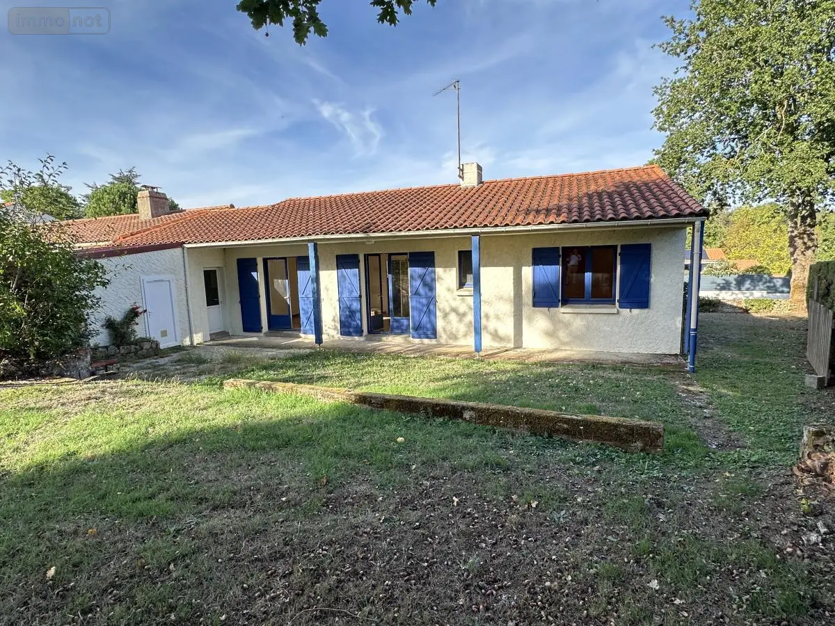 Maison a vendre Montaigu-Vendée 85600 Vendée 85 87 m2 4 pièces 233250 euros 85020-1547 001