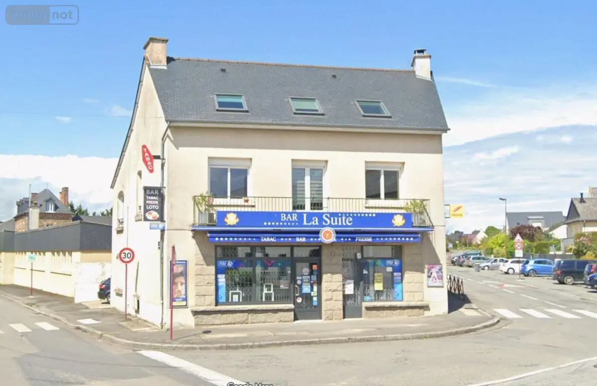 Immeuble de rapport a vendre Montauban-de-Bretagne 35360 Ille-et-Vilaine 35 250 m2 369920 euros 35056-1700 001