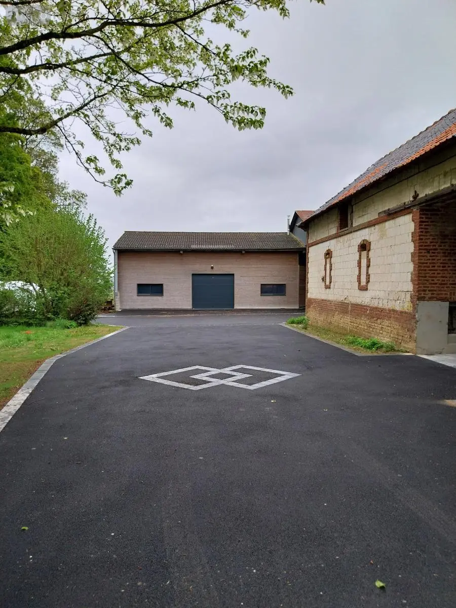 Location fonds et murs commerciaux Villers-Châtel 62690 Pas-de-Calais 62 230 m2 1 pièce 950 euros 62113-L153 001