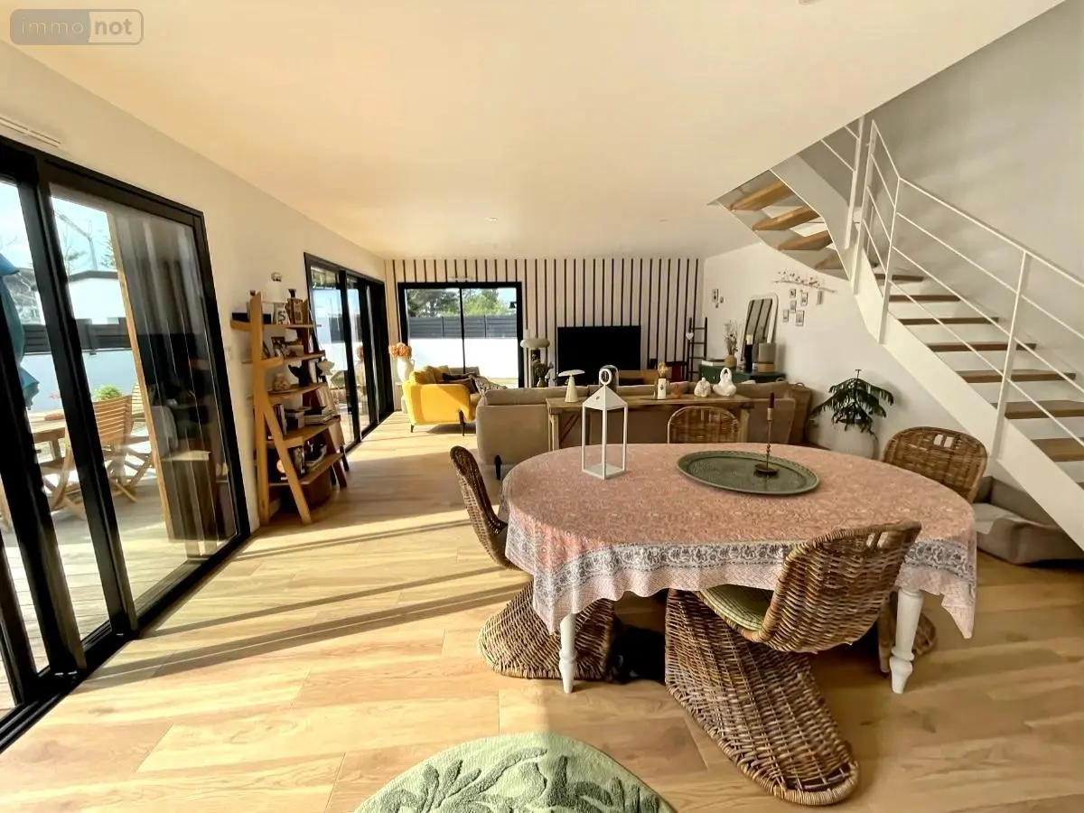 Maison a vendre Ploemeur 56270 Morbihan 56 141 m2 4 pièces 985640 euros 56082-1635 001