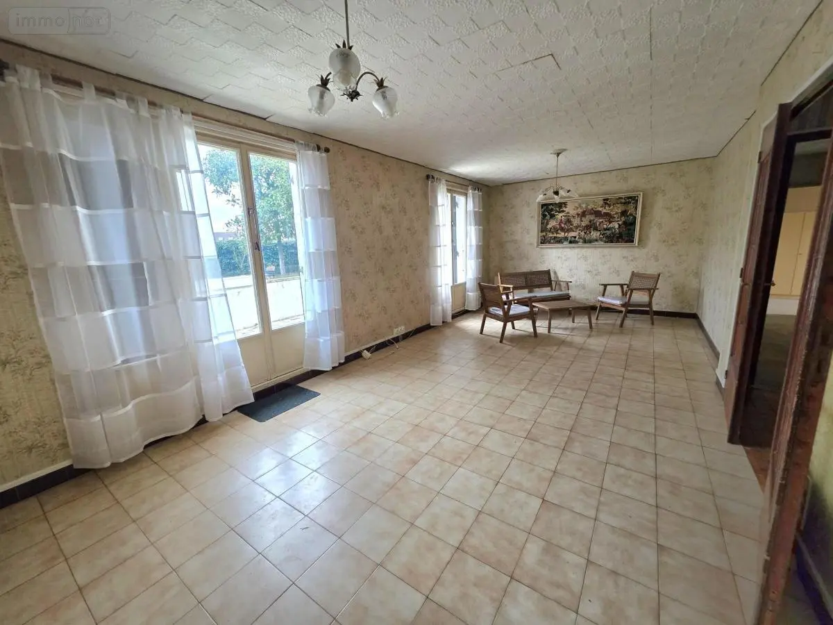 Maison a vendre Vierzon 18100 Cher 18 93 m2 4 pièces 99497 euros 18058-114 001