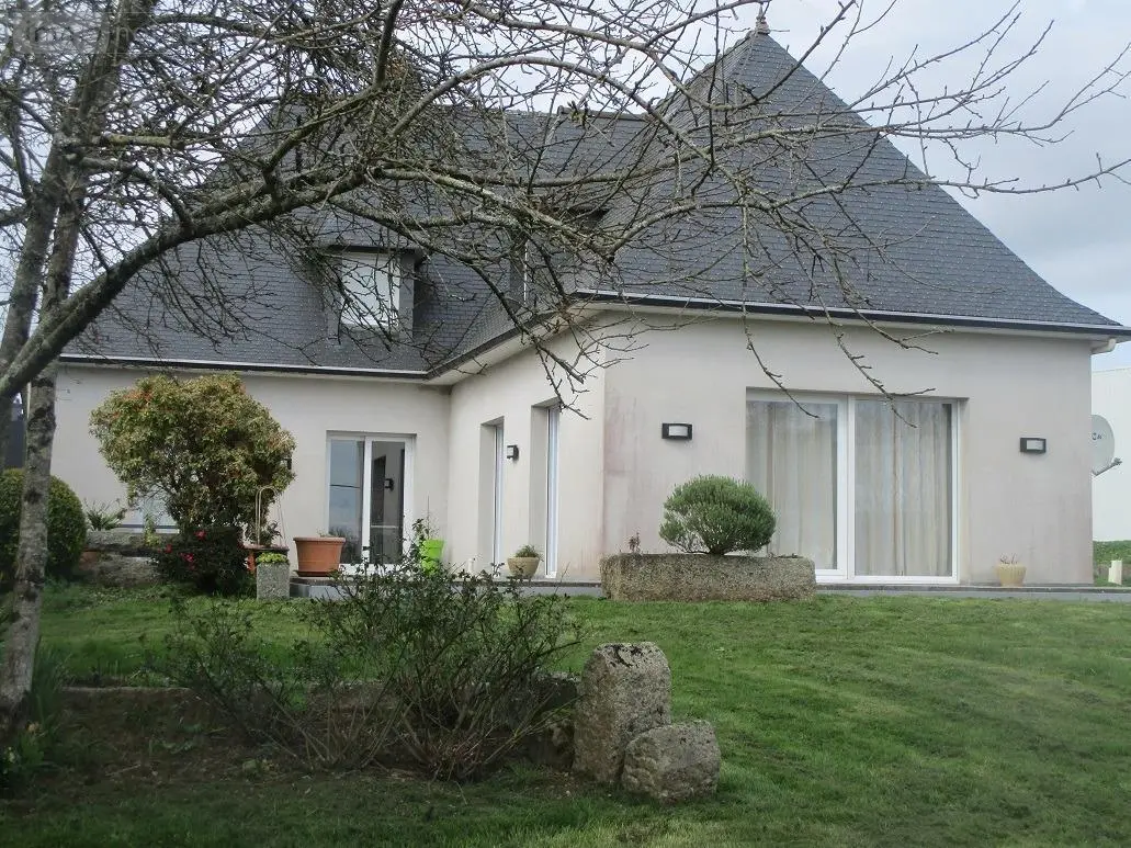 Maison a vendre Carhaix-Plouguer 29270 Finistère 29 226 m2 8 pièces 378000 euros 29064-2764 001