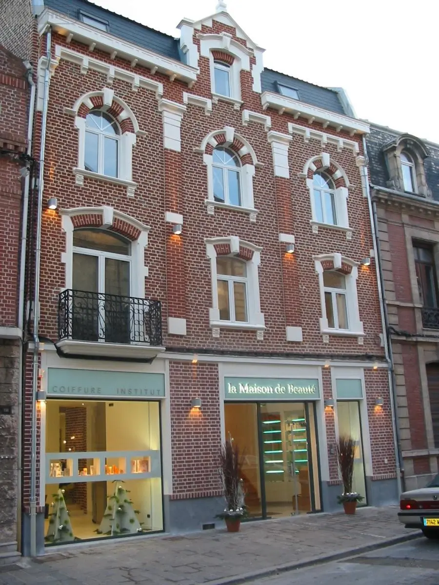 Location fonds et murs commerciaux Béthune 62400 Pas-de-Calais 62 300 m2 4542 euros 62023-L1314 001