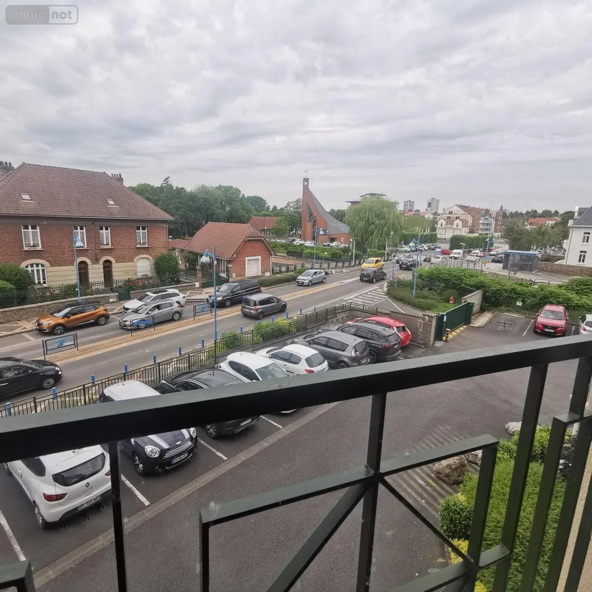 Location garage et parking Saint-Laurent-Blangy 62223 Pas-de-Calais 62 11 m2 50 euros 62130-L718 001