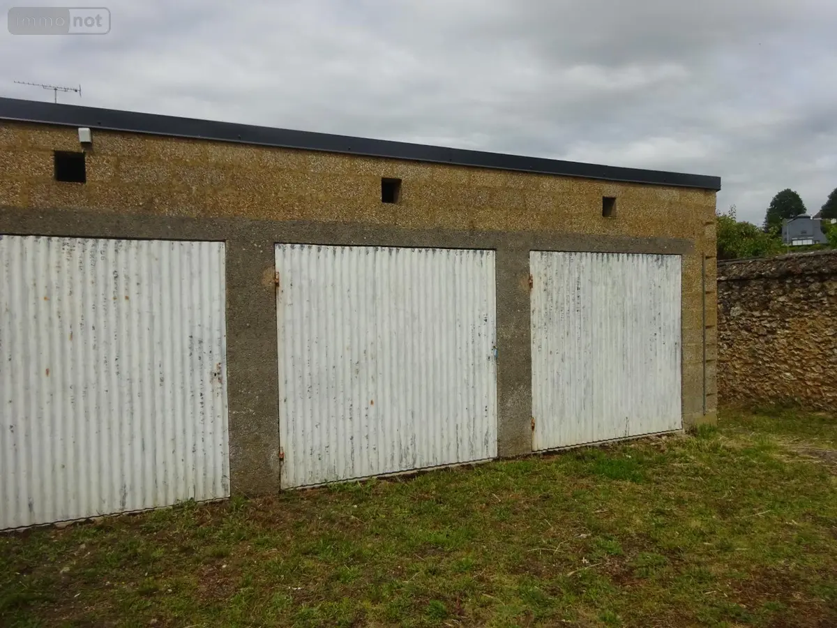 Location garage et parking Nogent-le-Rotrou 28400 Eure-et-Loir 28 10 m2 33 euros LOC NOG 41 001