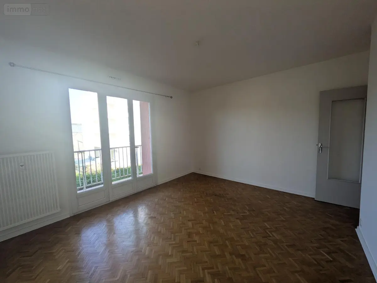 Location appartement Bourg-en-Bresse 01000 Ain 01 53 m2 2 pièces 700 euros T2 BRESSE DOMBES 001