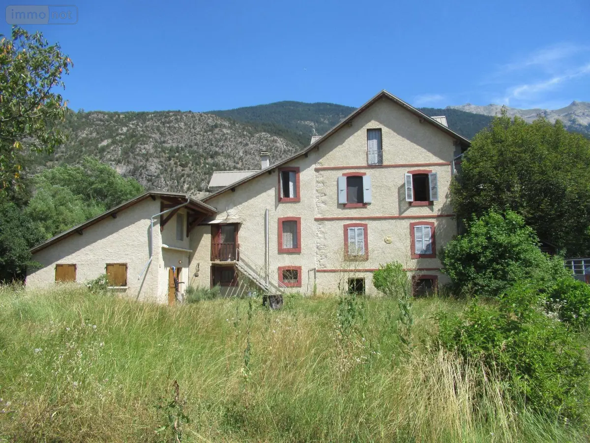 Propriete a vendre Saint-Crépin 05600 Hautes-Alpes 05 318 m2 13 pièces 499000 euros 11743902 001