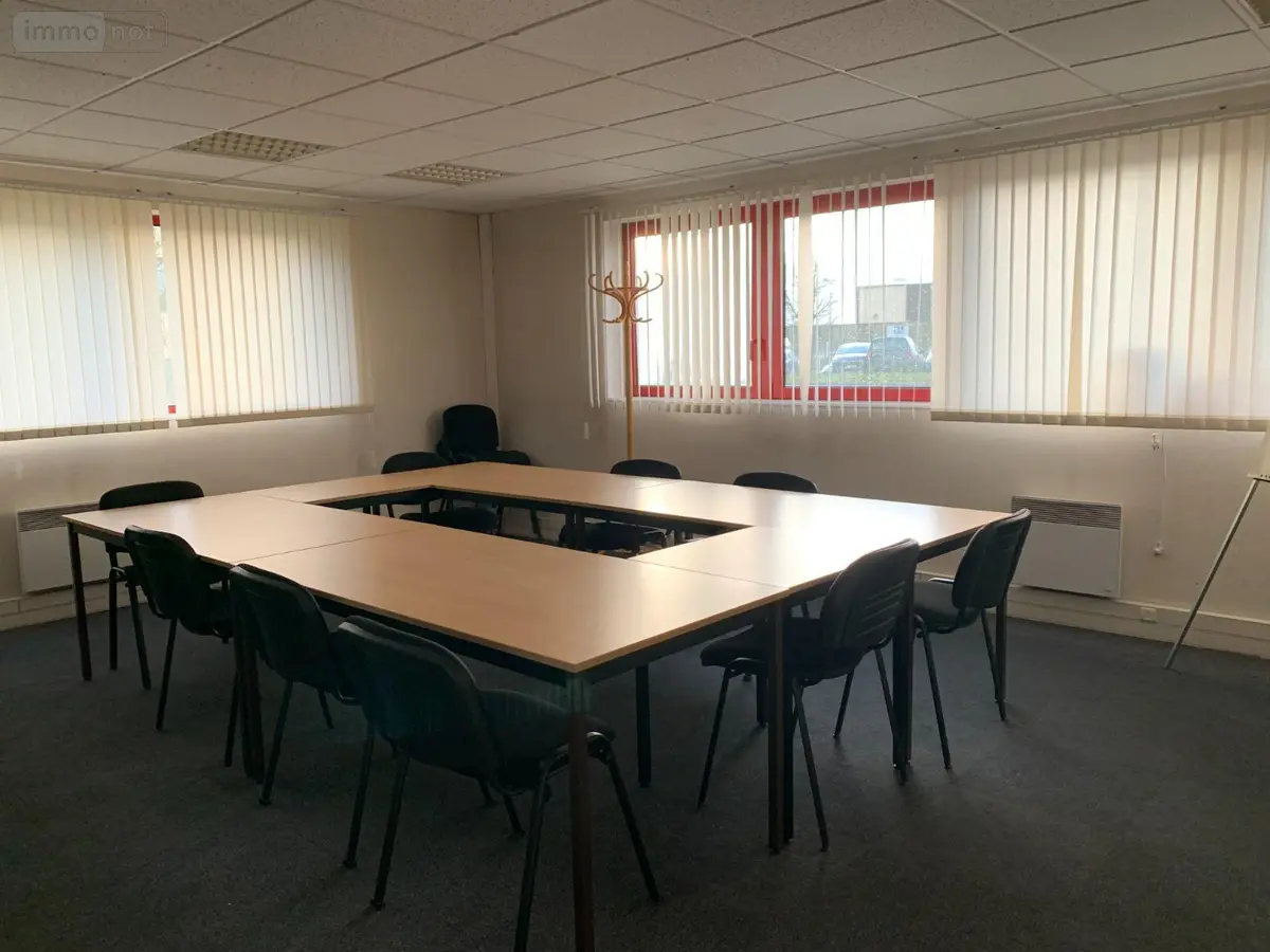Location fonds et murs commerciaux Évreux 27000 Eure 27 17 m2 1 pièce 408 euros MD - EVREUX 001
