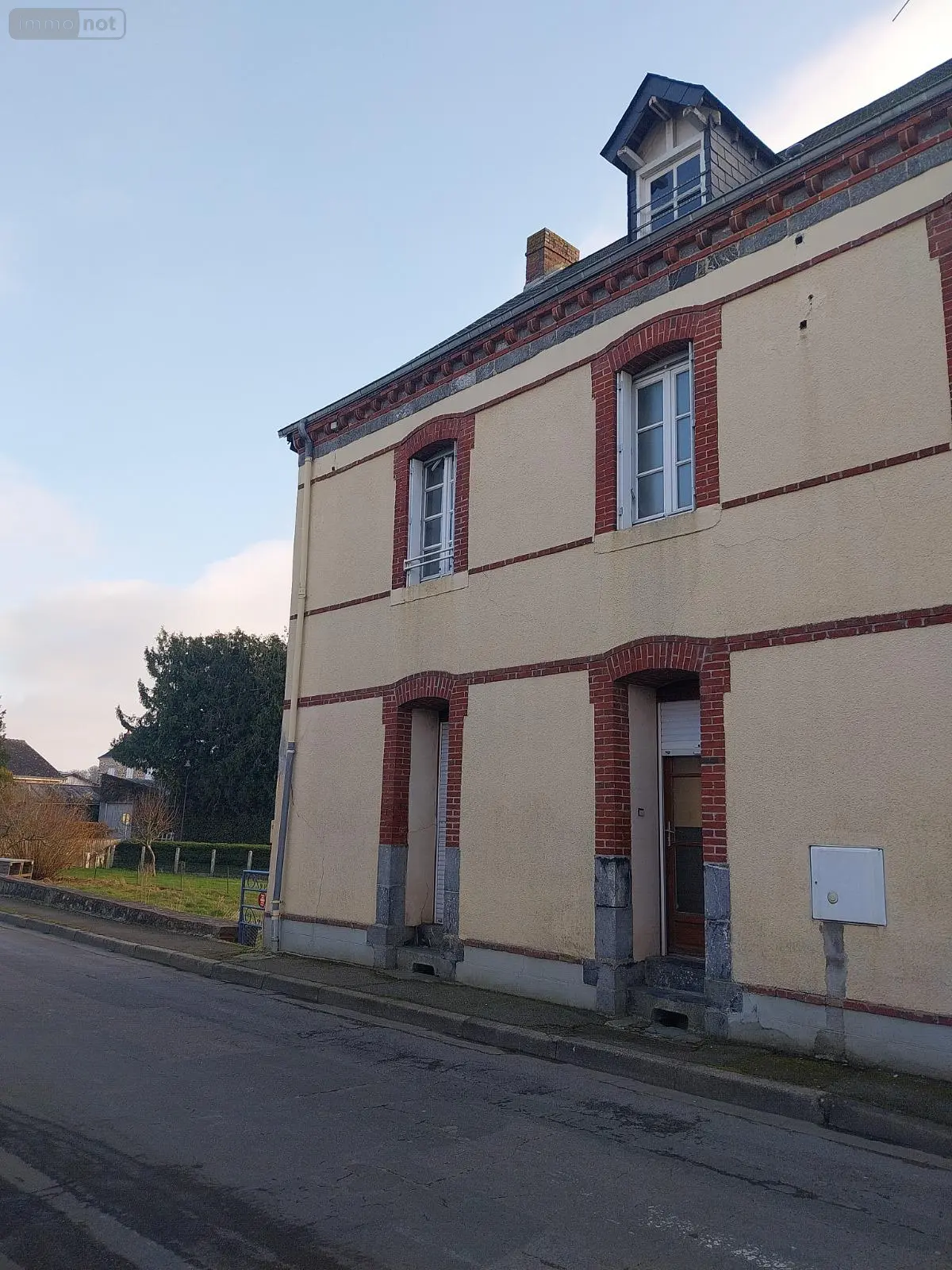 Location maison Le Genest-Saint-Isle 53940 Mayenne 53 79 m2 4 pièces 580 euros 53090-702 001