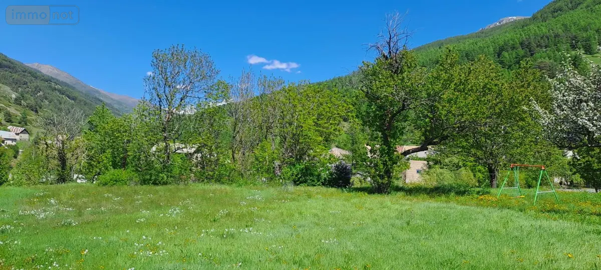 Terrain a batir a vendre Château-Ville-Vieille 05350 Hautes-Alpes 05 70000 euros SOUS PROMESSE DE VENTE / VENDU 001