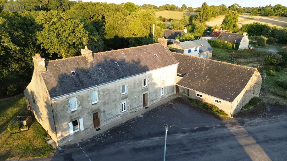 Maison a vendre Guiscriff 56560 Morbihan 56 214 m2 10 pièces 136000 euros MA 1325 001
