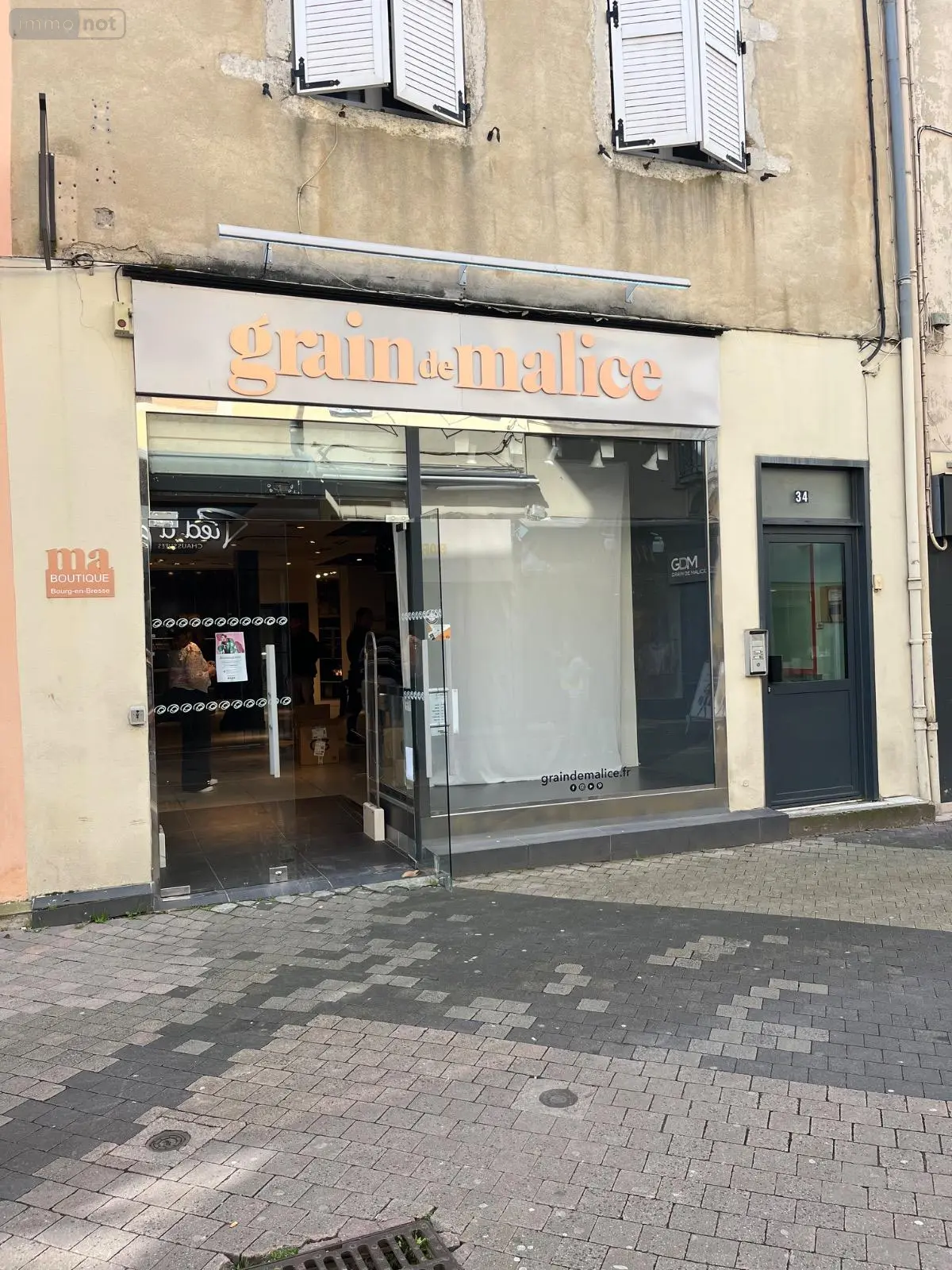 Location fonds et murs commerciaux Bourg-en-Bresse 01000 Ain 01 3 pièces 600 euros Local Foch 001
