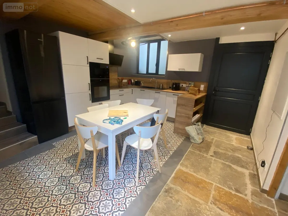 Location appartement Cluny 71250 Saône-et-Loire 71 110 m2 4 pièces 1350 euros location_appartement_com_71137_71250 001