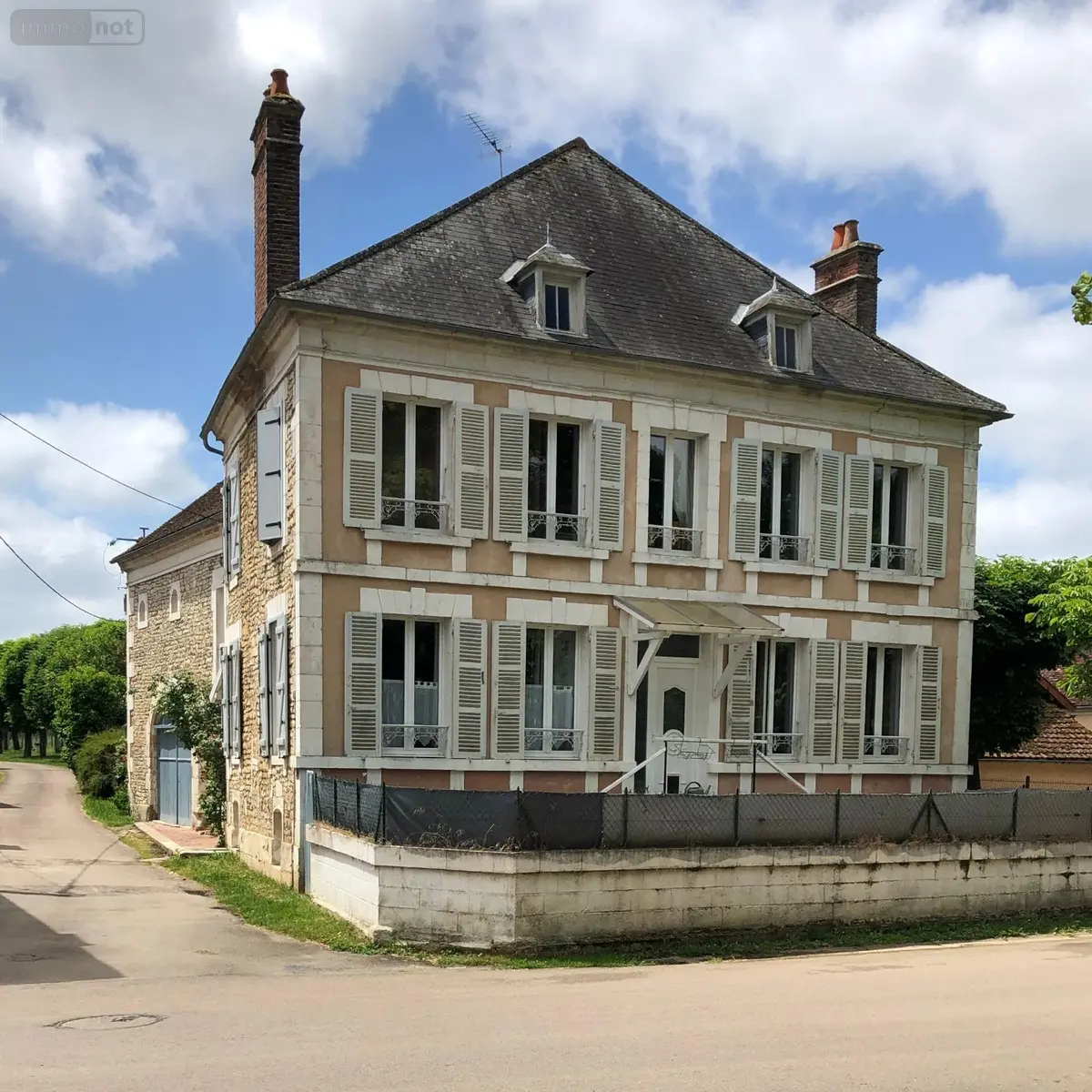 Maison a vendre Thury 89520 Yonne 89 190 m2 8 pièces 161000 euros Ref 091 001
