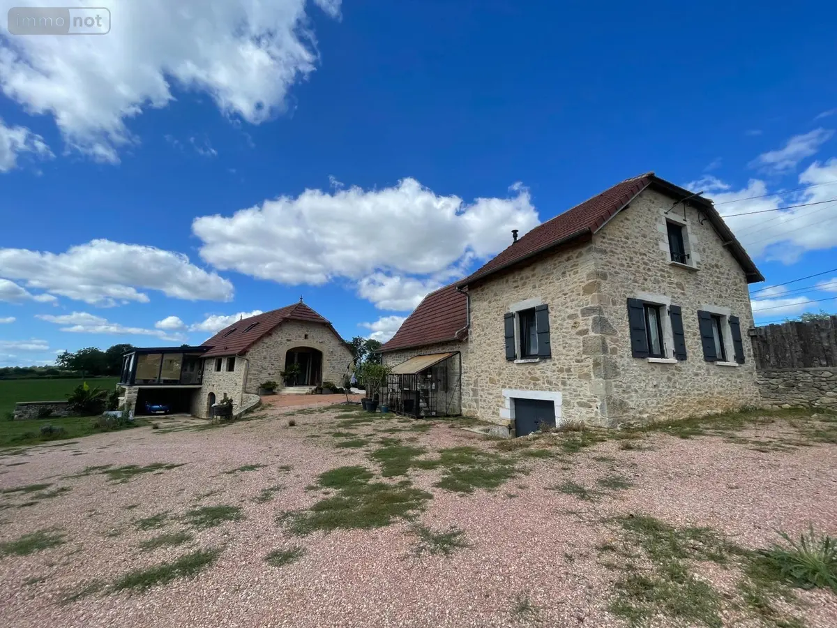 Maison a vendre Assier 46320 Lot 46 207 m2 5 pièces 518000 euros 25.031 001