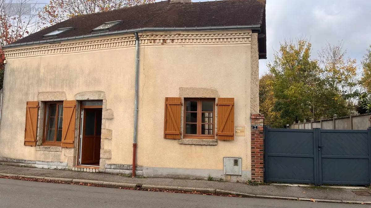 Maison a vendre Saint-Paterne - Le Chevain 72610 Sarthe 72 112 m2 5 pièces 147000 euros MA396 001