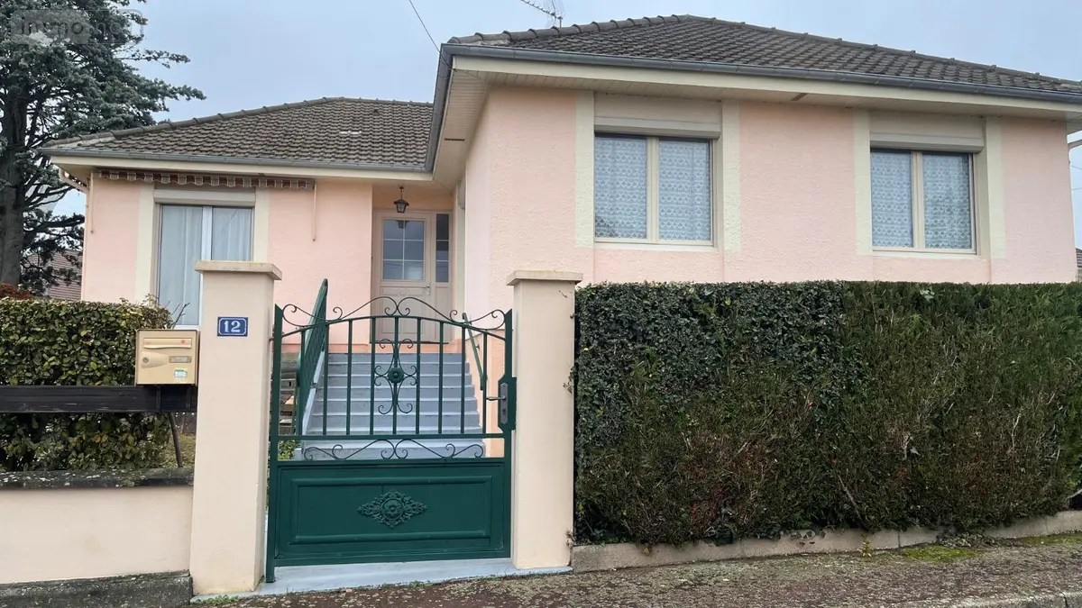 Maison a vendre Fresnay-sur-Sarthe 72130 Sarthe 72 101 m2 7 pièces 152250 euros MA397 001