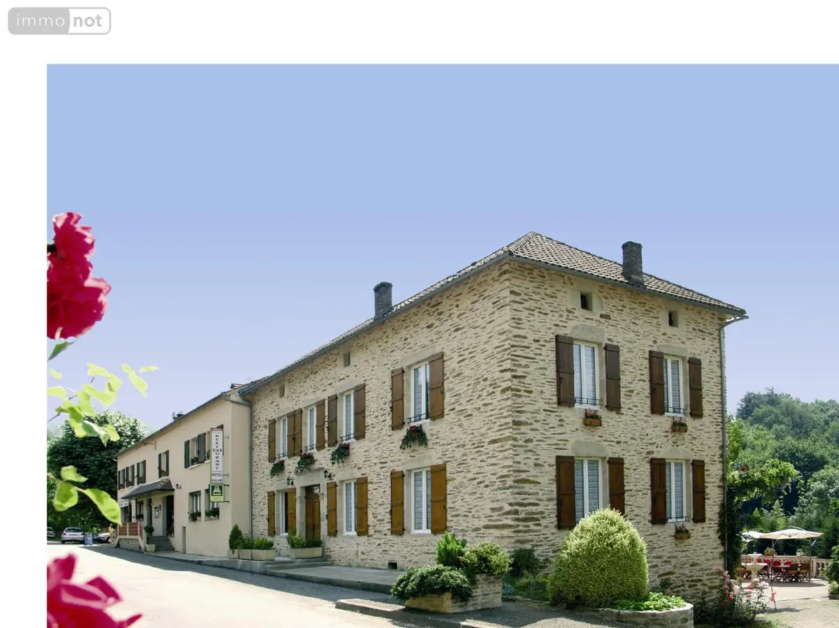 Maison a vendre Latouille-Lentillac 46400 Lot 46 754 m2 21 pièces 445900 euros 25.036 001