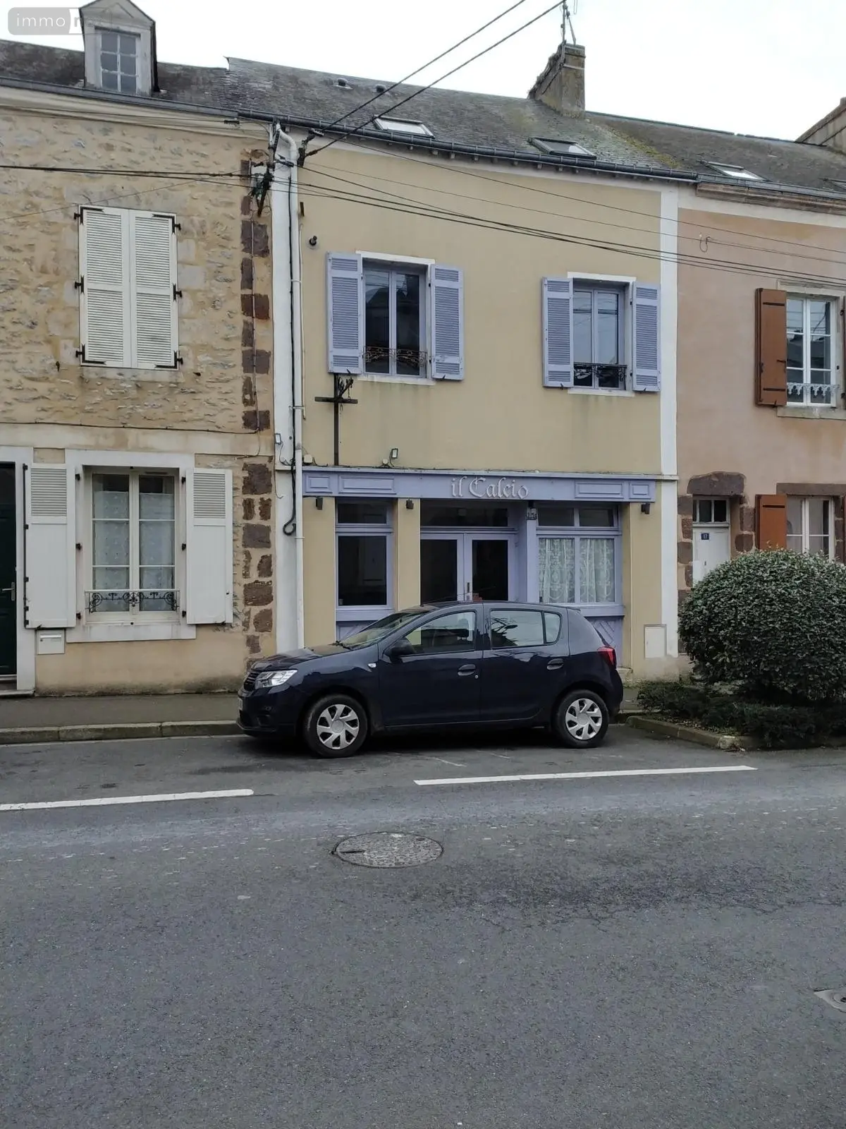 Immeuble de rapport a vendre Fresnay-sur-Sarthe 72130 Sarthe 72 148 m2 5 pièces 99750 euros MA398 001