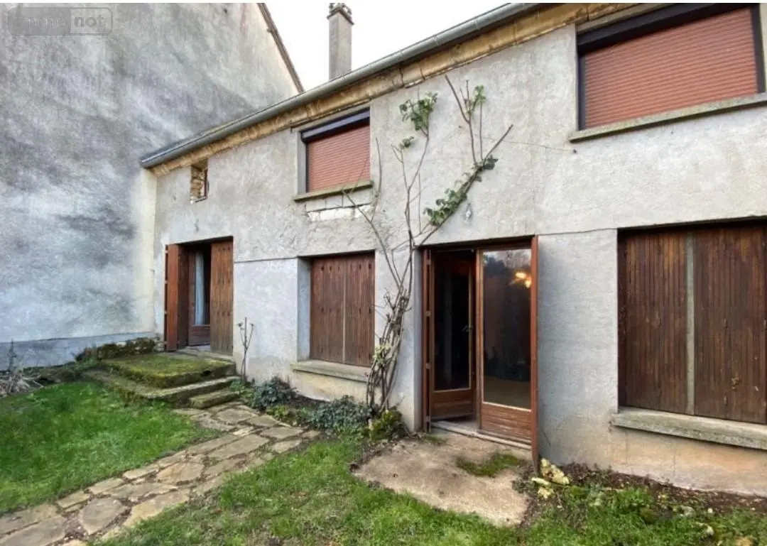 Maison a vendre Saints-en-Puisaye 89520 Yonne 89 115 m2 5 pièces 33600 euros Ref 097 001