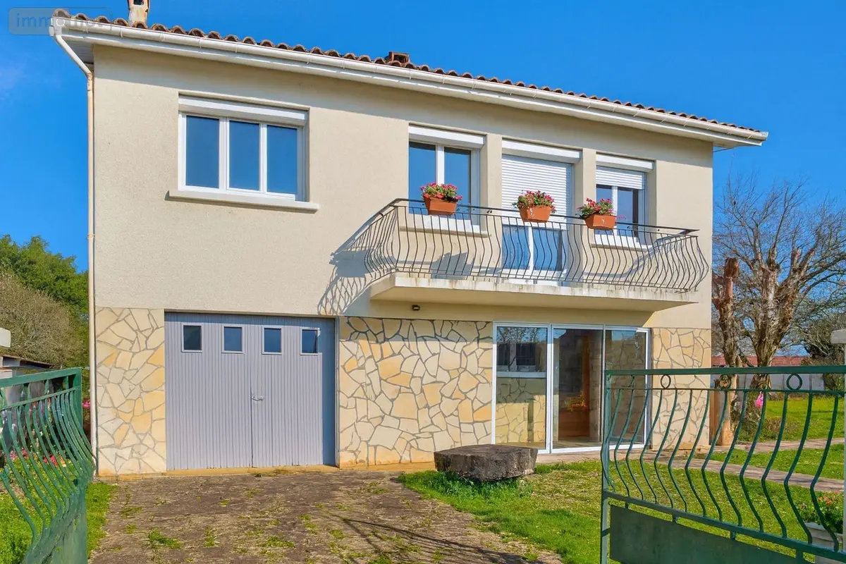 Maison a vendre Jonzac 17500 Charente-Maritime 17 97 m2 5 pièces 173250 euros 1900 001
