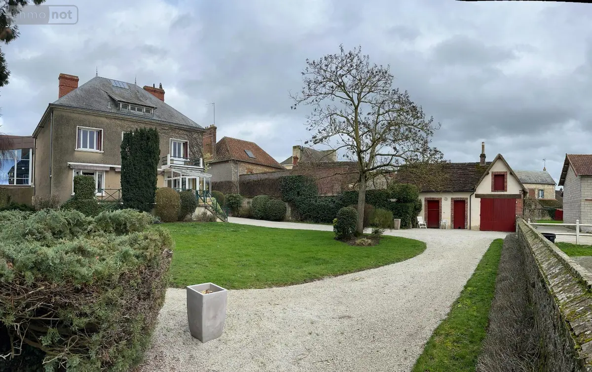 Propriete a vendre Coulonges-sur-Sarthe 61170 Orne 61 194 m2 8 pièces 366800 euros GR 001