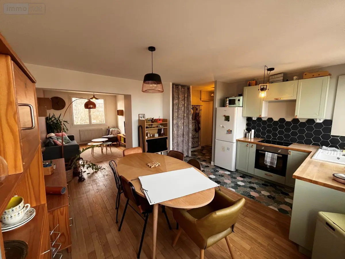 Appartement a vendre Dijon 21000 Côte-d'Or 21 66 m2 3 pièces 147340 euros SGAUR116193 001