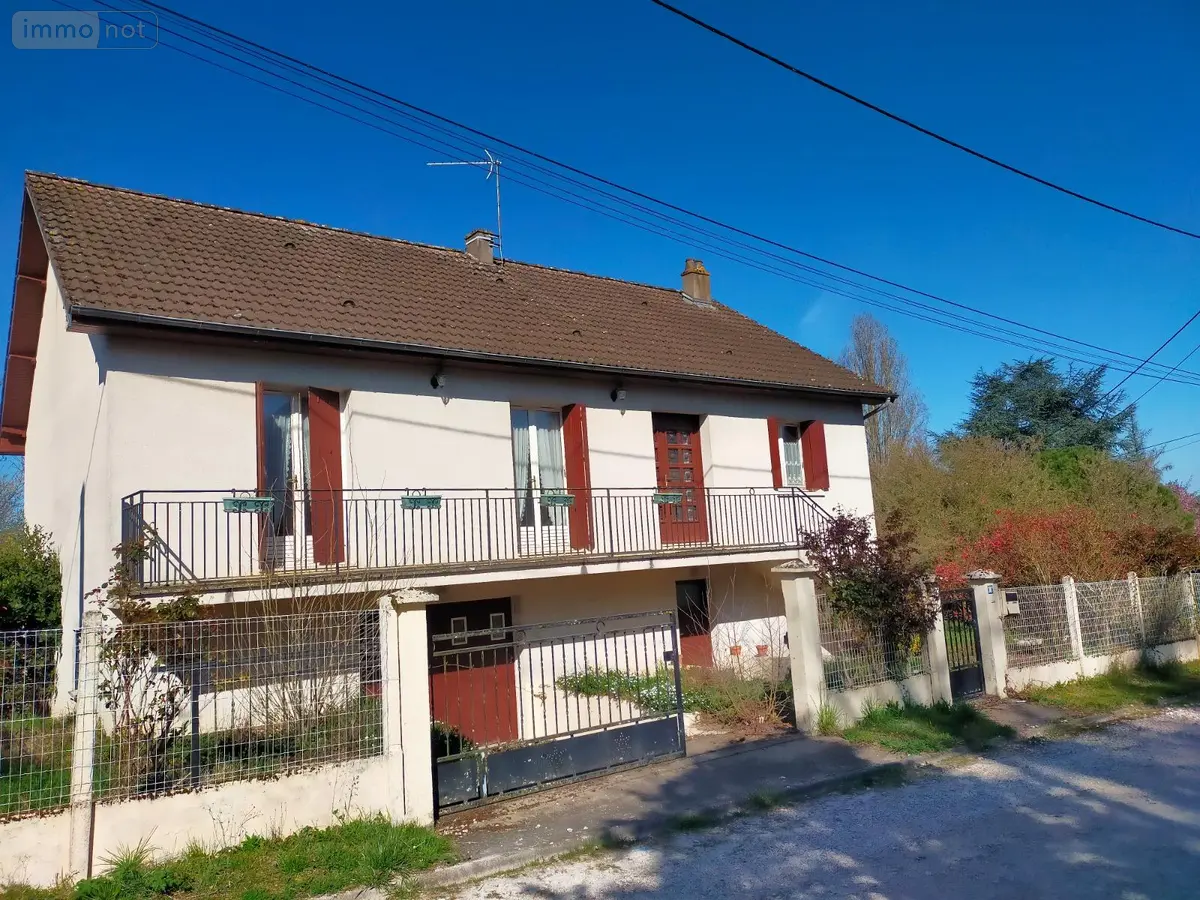Maison a vendre Cosne-Cours-sur-Loire 58200 Nièvre 58 101 m2 4 pièces 106000 euros ST 266 001