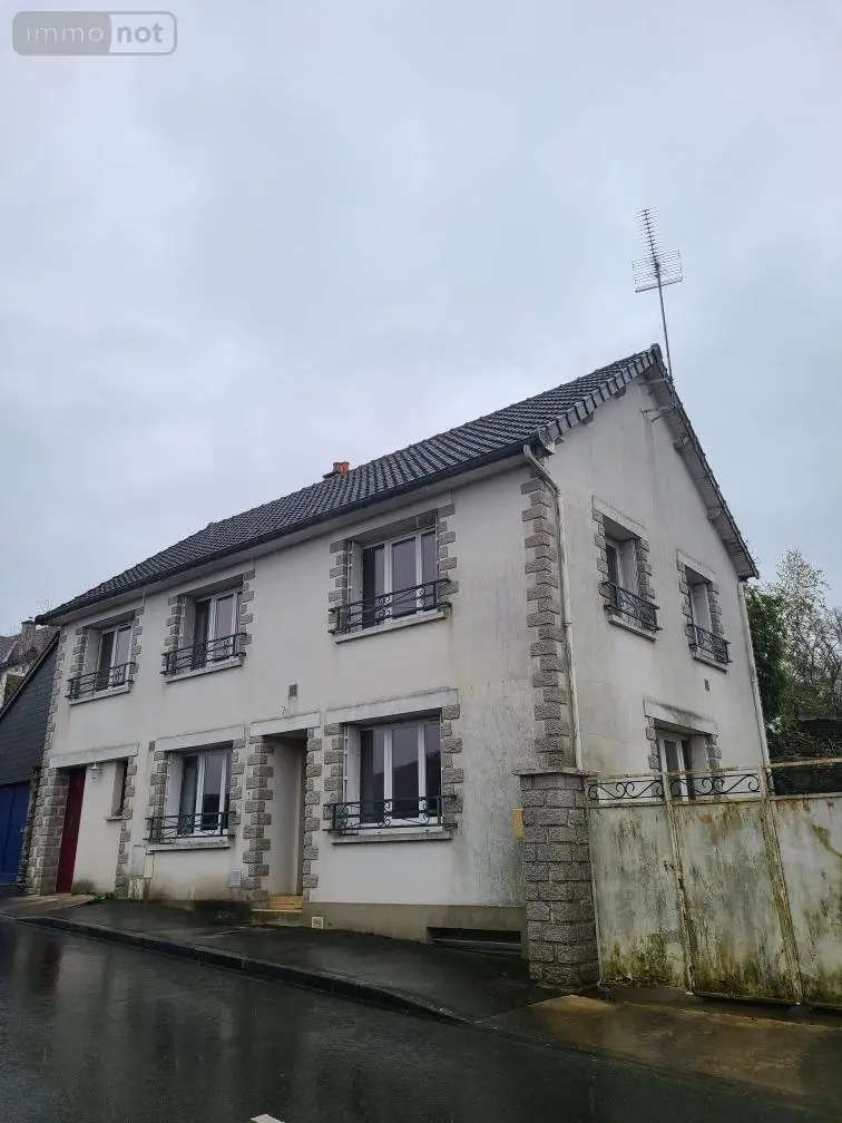 Maison a vendre Fresnay-sur-Sarthe 72130 Sarthe 72 121 m2 6 pièces 145425 euros MA403 001