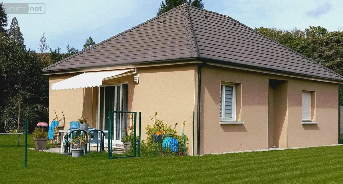 Maison a vendre Champs-sur-Tarentaine-Marchal 15270 Cantal 15 72 m2 3 pièces 159800 euros M51 001