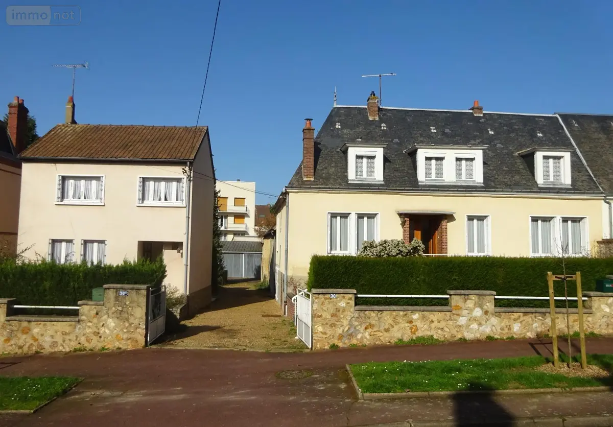 Maison a vendre Nogent-le-Rotrou 28400 Eure-et-Loir 28 180 m2 9 pièces 318000 euros NOG 1040 001